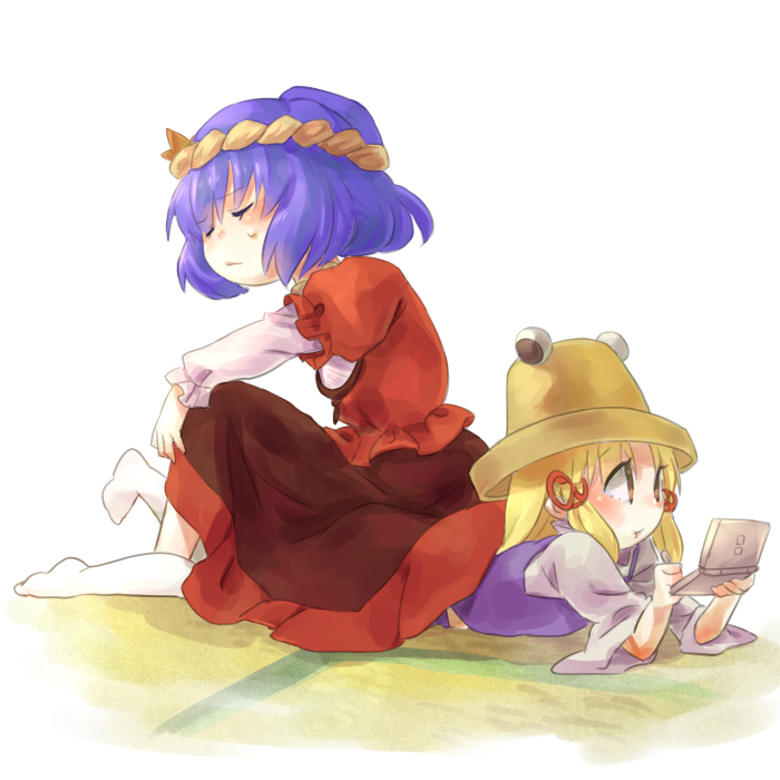 Suwako Playing Videogames